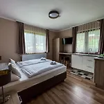 Nockalm Проживання в сім'ї Бад-Кляйнкірхгайм