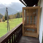 Проживання в сім'ї Nockalm Бад-Кляйнкірхгайм