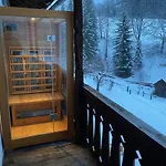 Проживання в сім'ї Nockalm *